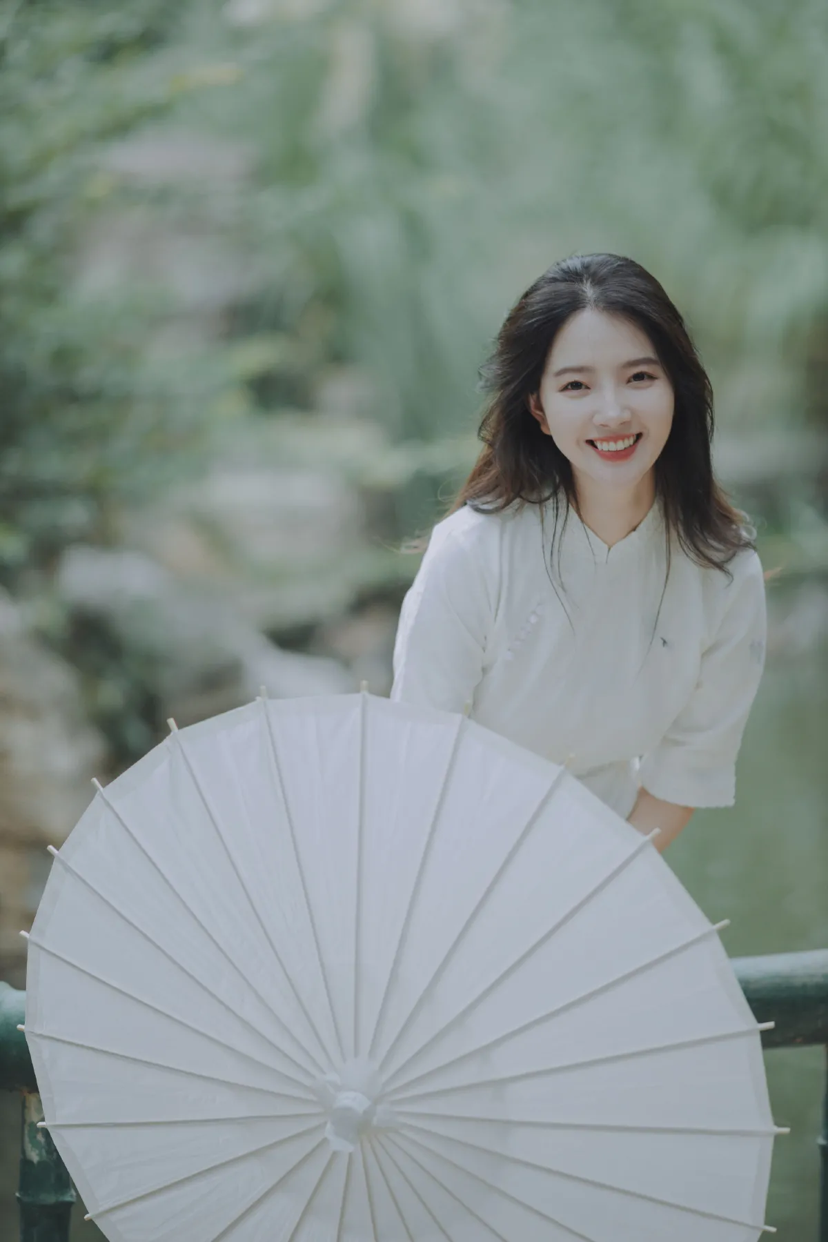 芥茉_Elaine《白色湖畔》美图作品图片5