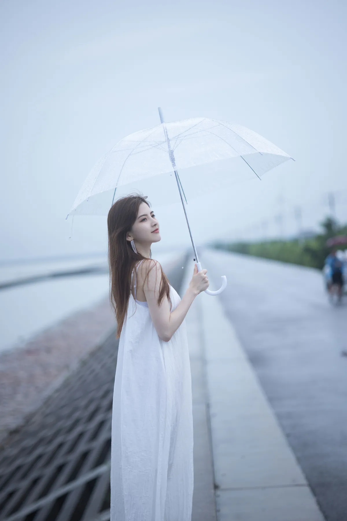 雨后少女