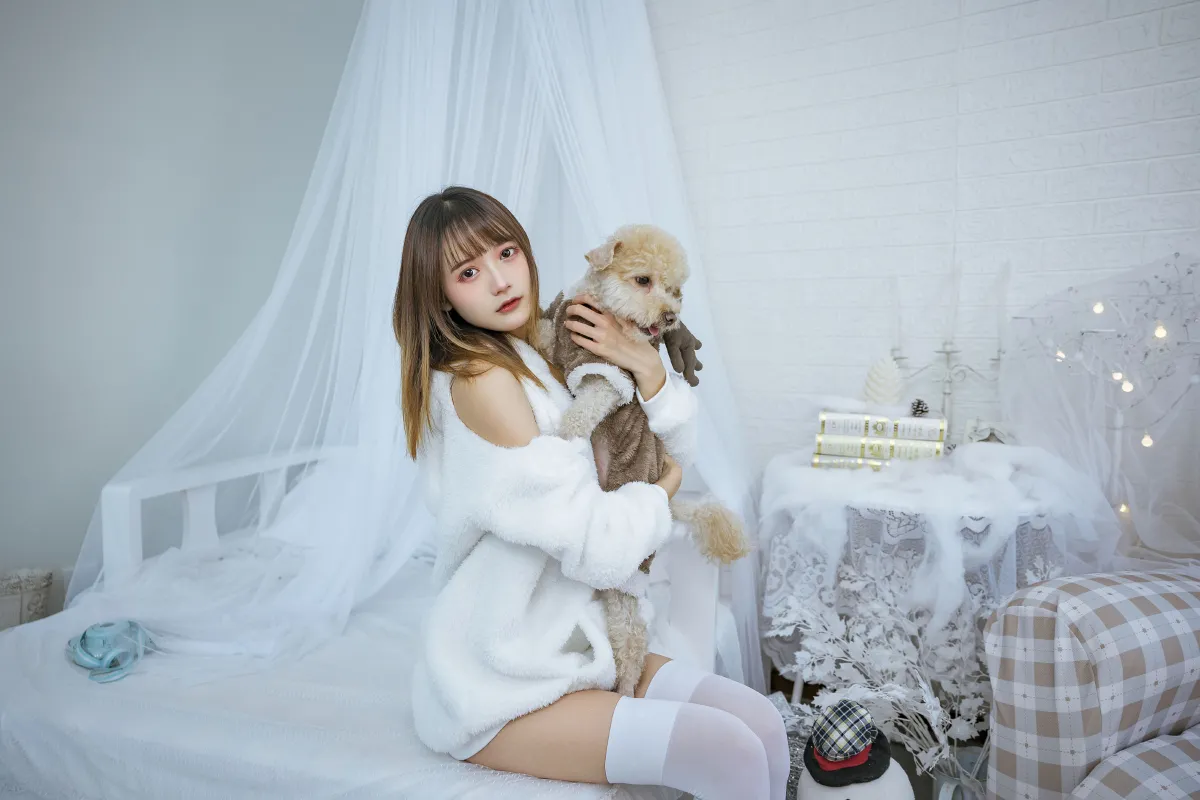 温馨少女与宠物们1