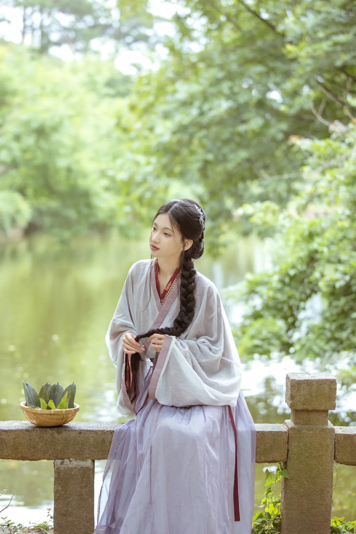 住山不记年，看云即是仙