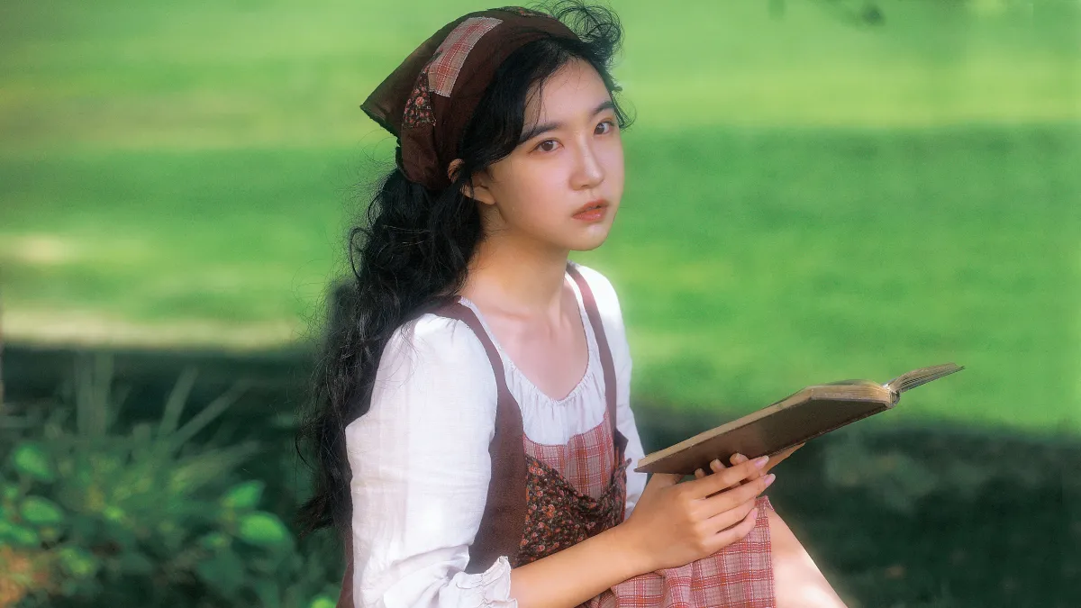 费尔瑞山的少女1