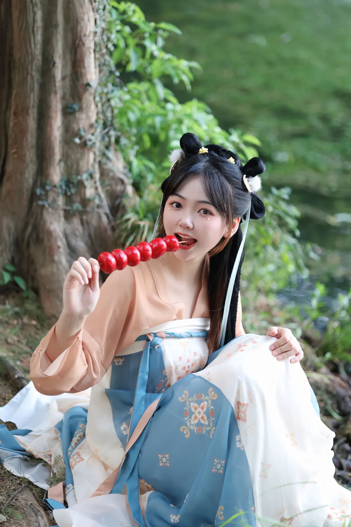 春柳捻纸鸢