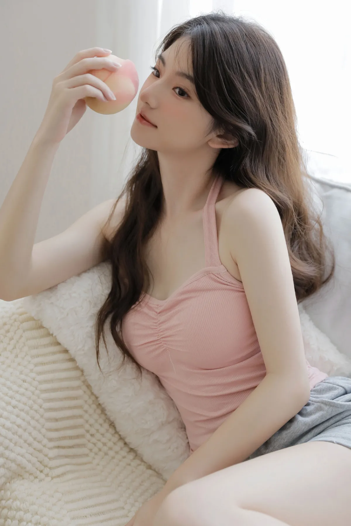 蜜桃女孩