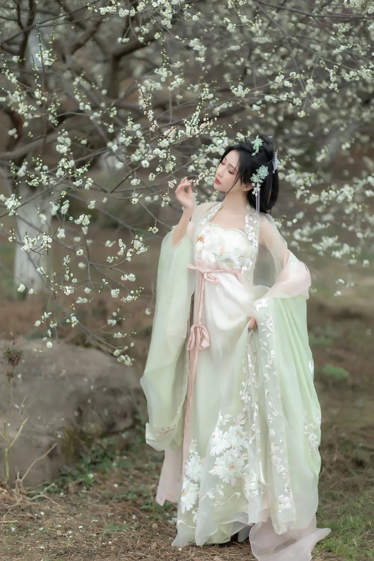 故逢春