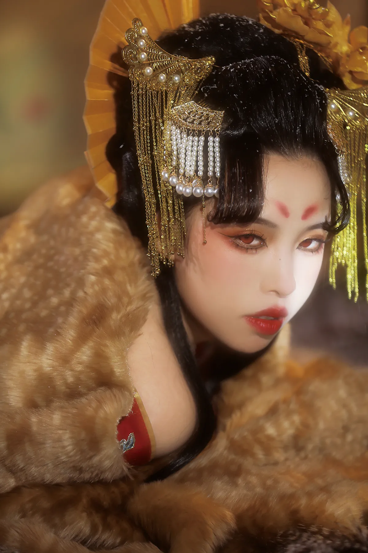 妖是没有心的，怎么会爱人呢？