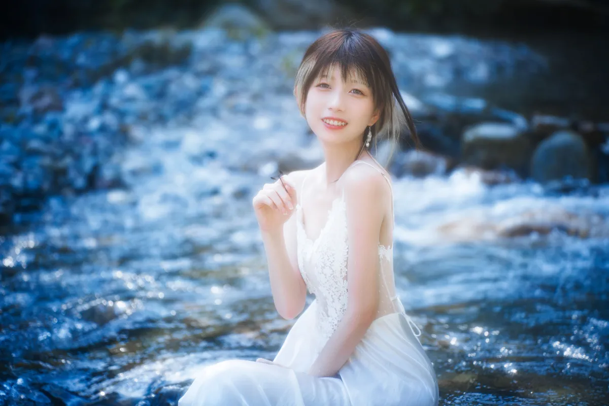 静花照水