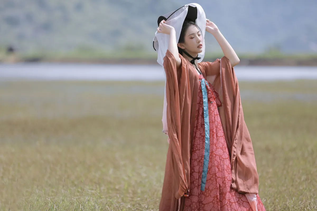 八归·秋江带雨