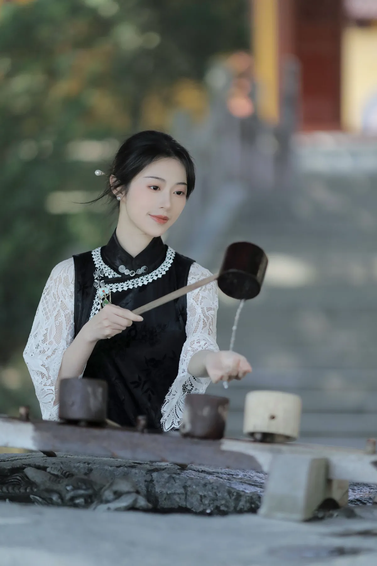 大燕儿lois_粉面姑娘《玉兰花》美图作品图片1
