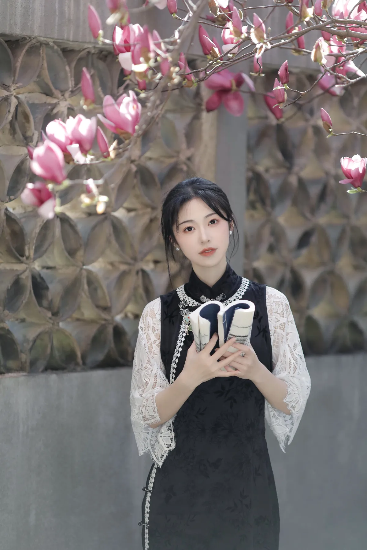 大燕儿lois_粉面姑娘《玉兰花》美图作品图片4