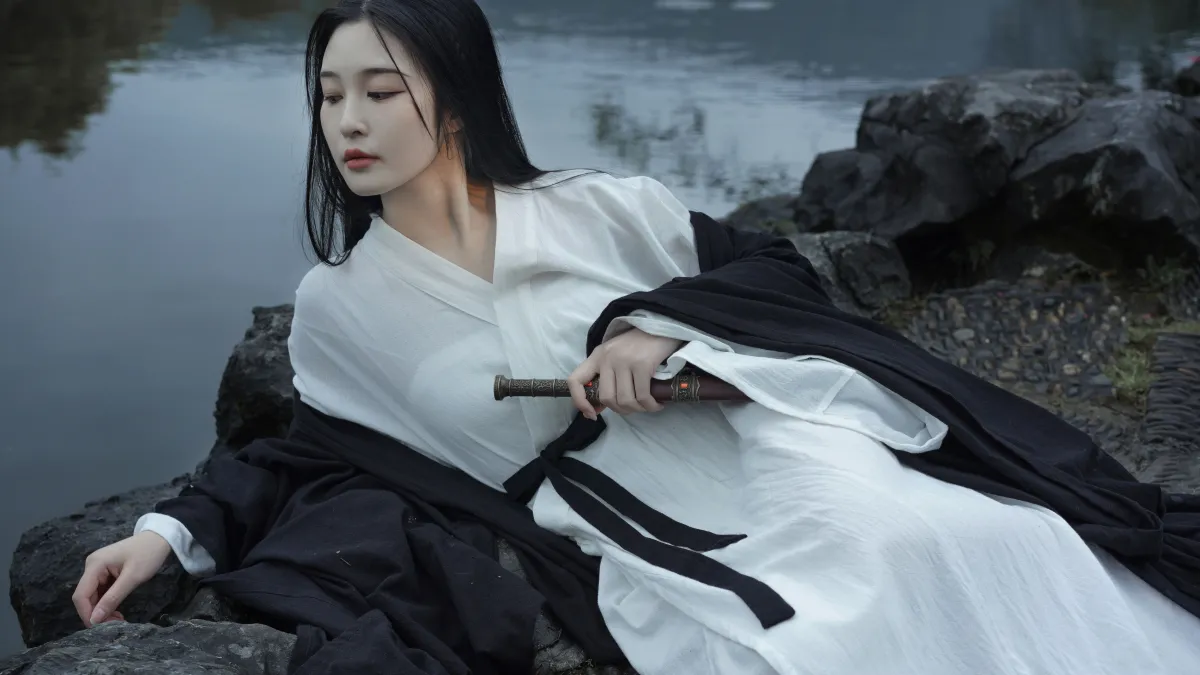 清冷三月