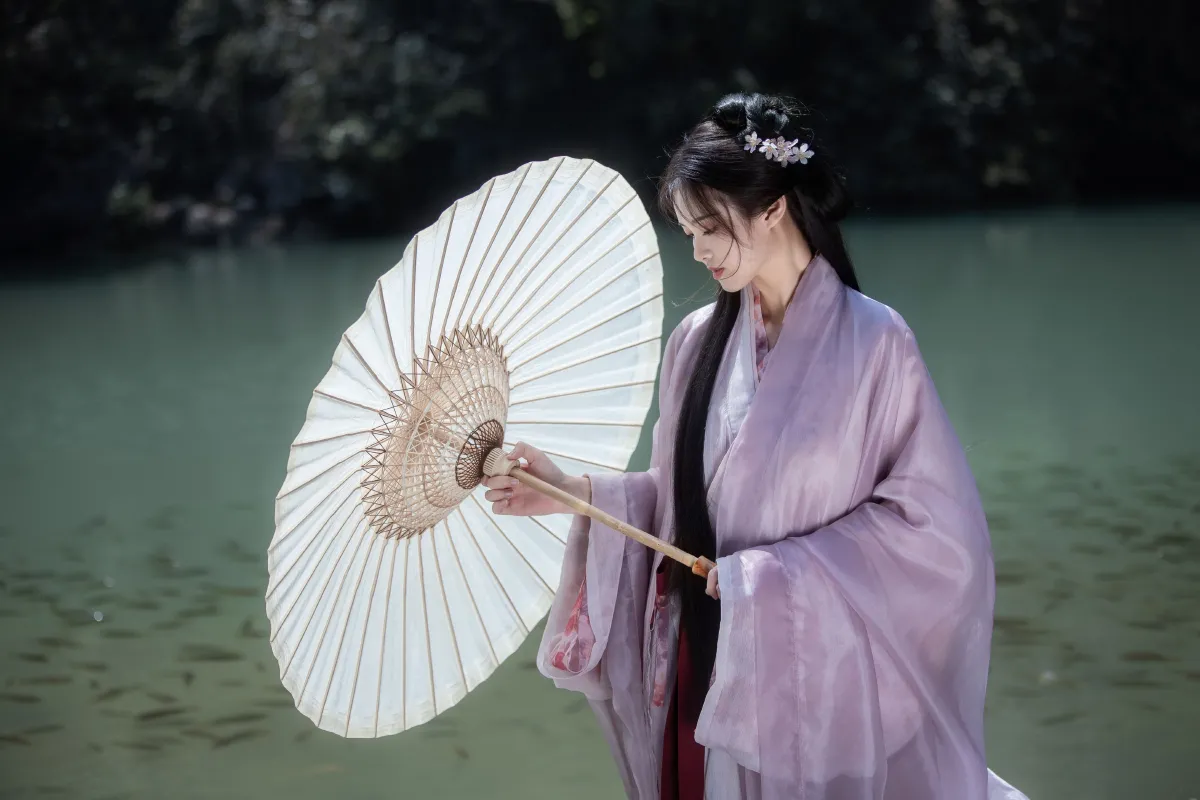 芳草萋萋2
