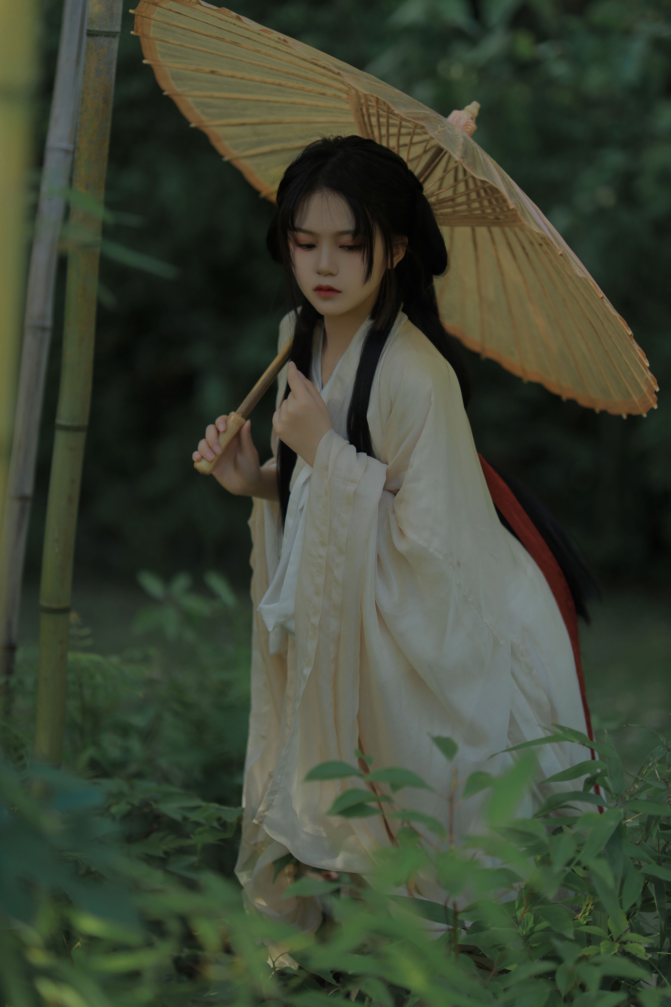 清冷感汉服写真