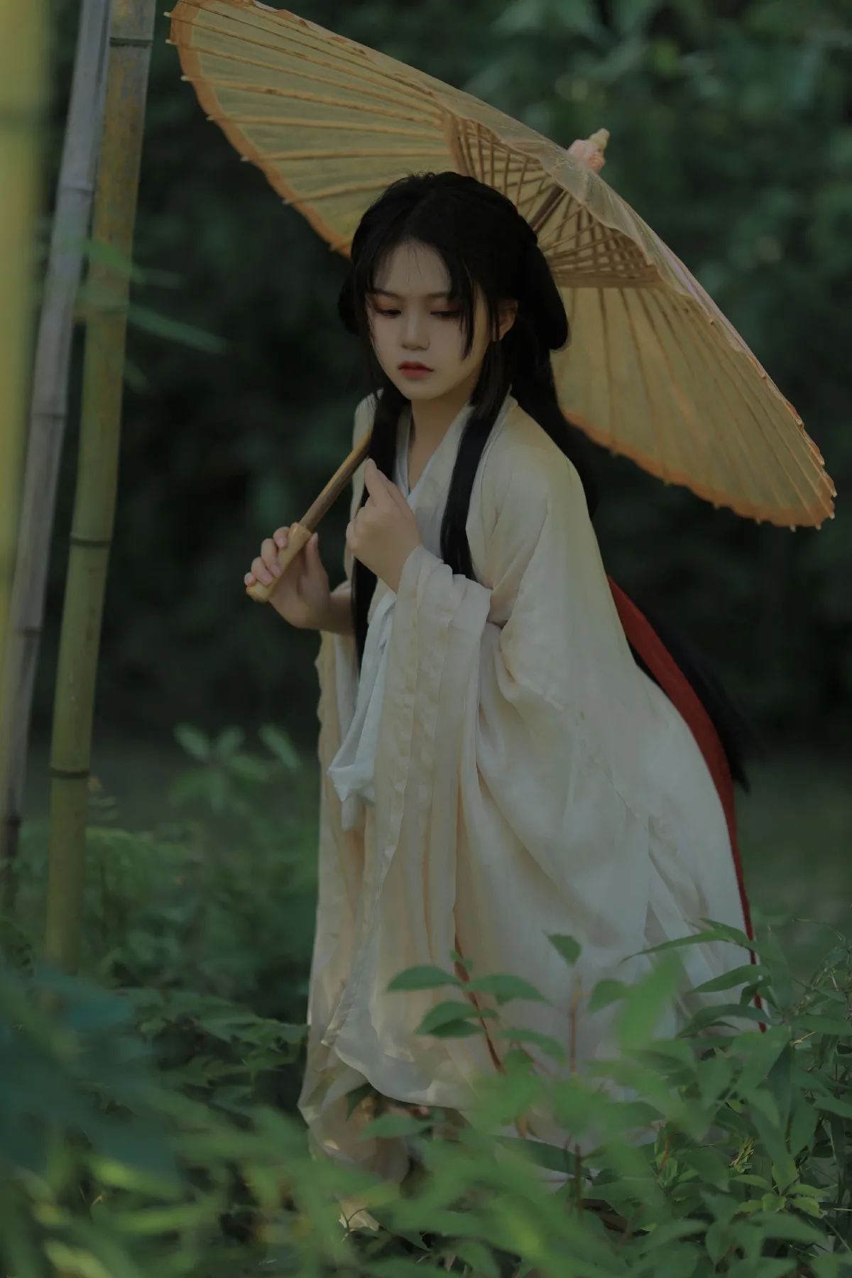 清冷感汉服写真1
