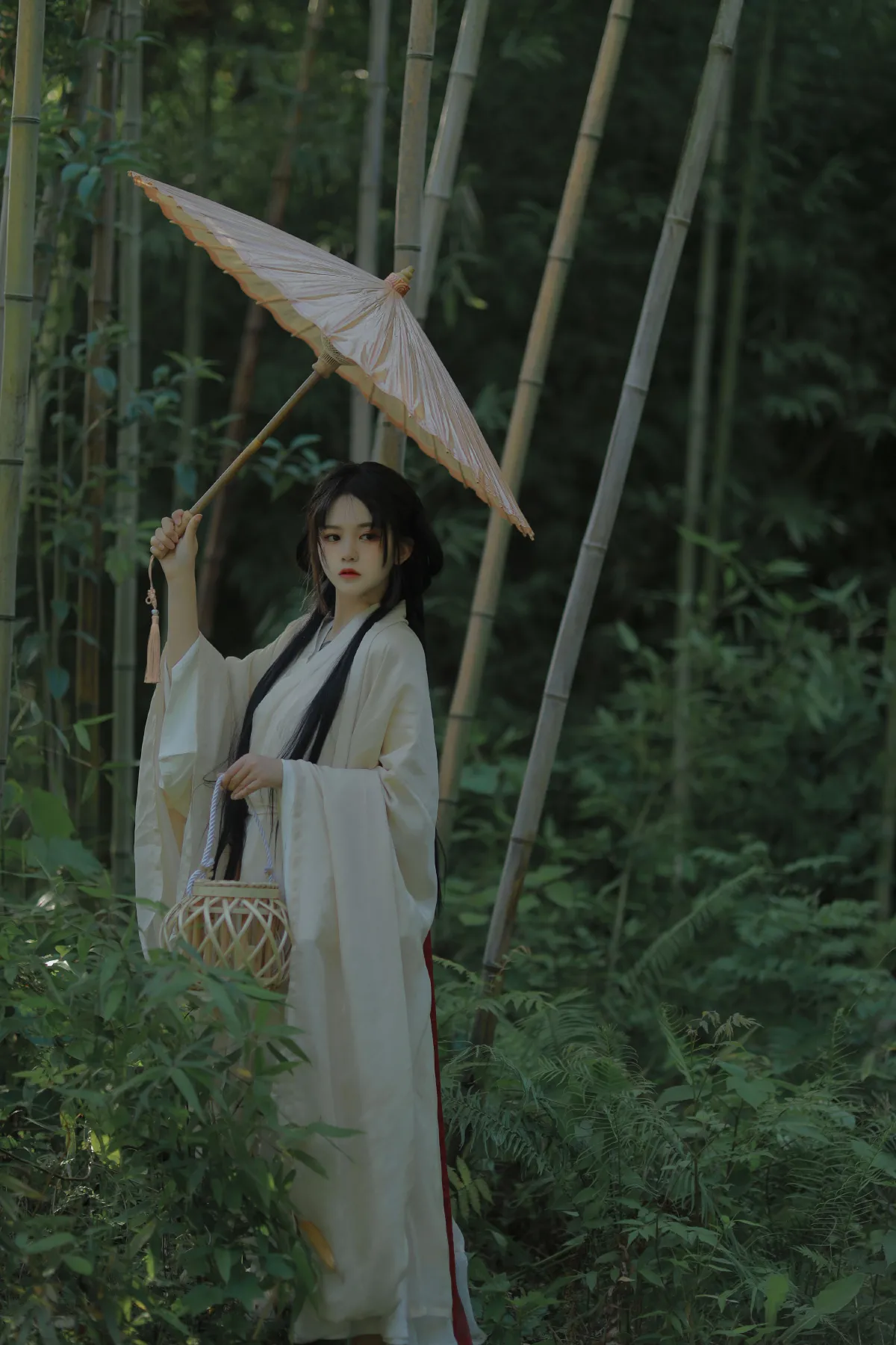 清冷感汉服写真2