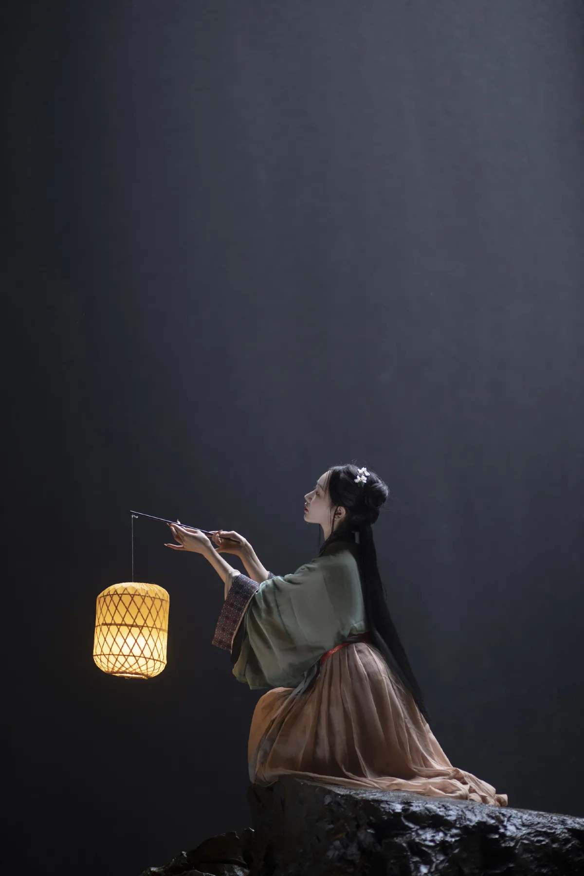 山居于此