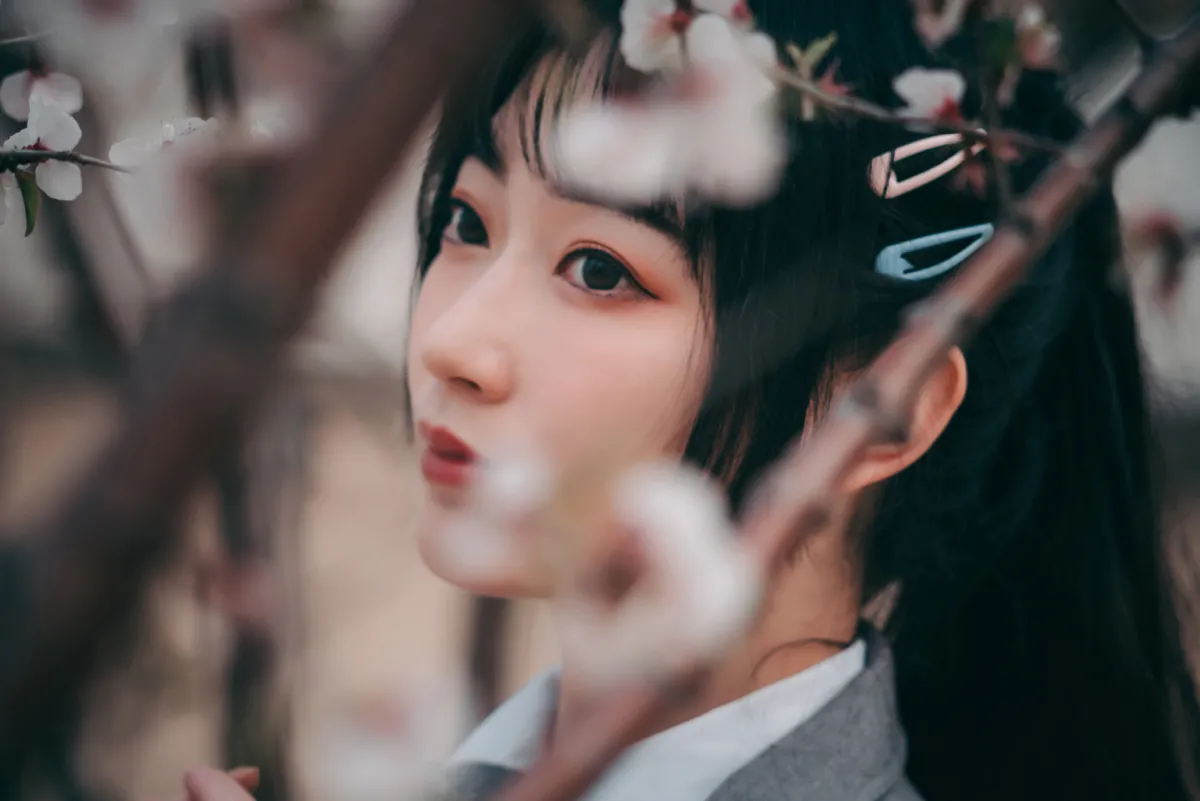 灰色JK3