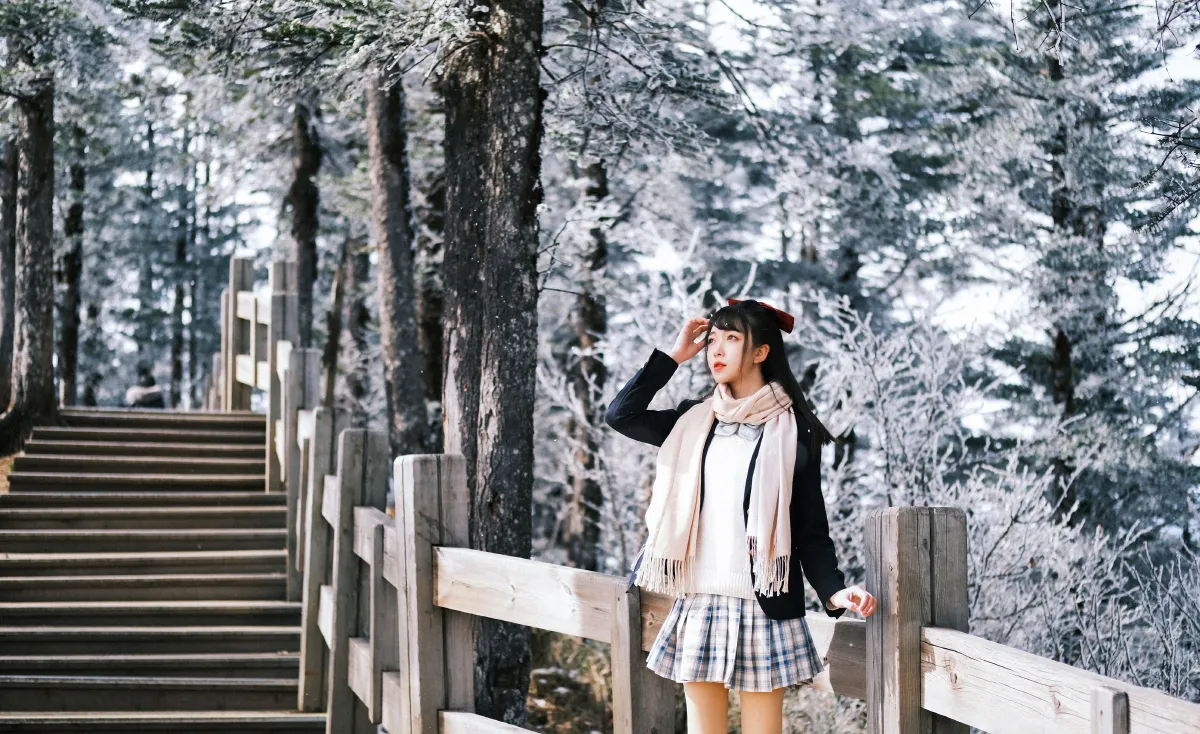 日系少女雪景写真2