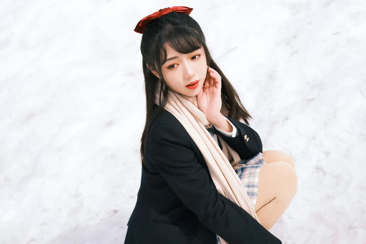 日系少女雪景写真