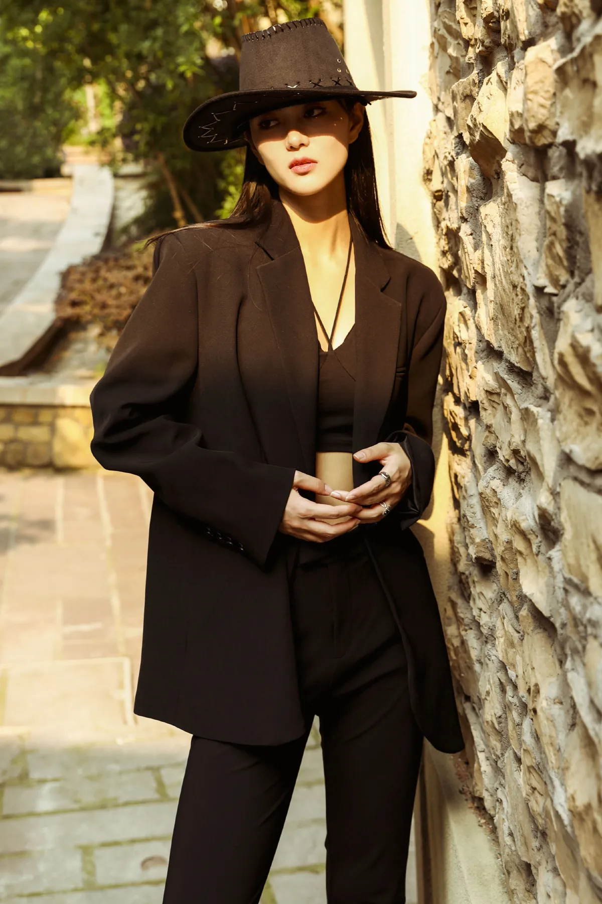 BLACK HAT