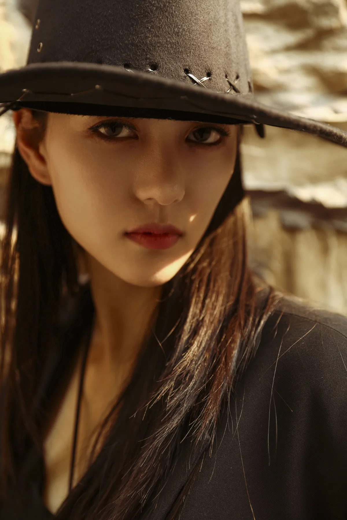 BLACK HAT
