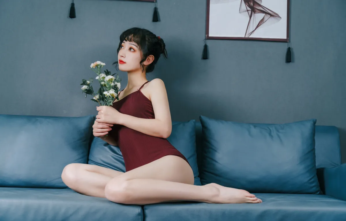 红色泳衣1