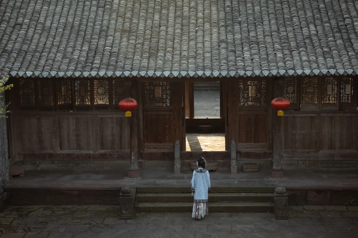 谢散人_一方伊人yi《四四方方一片天》美图作品图片4