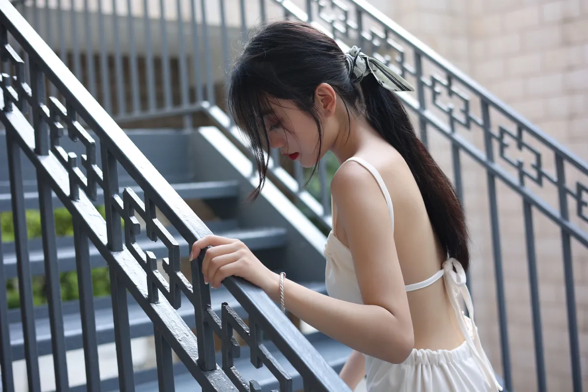 漂亮的不是我而是十九岁2