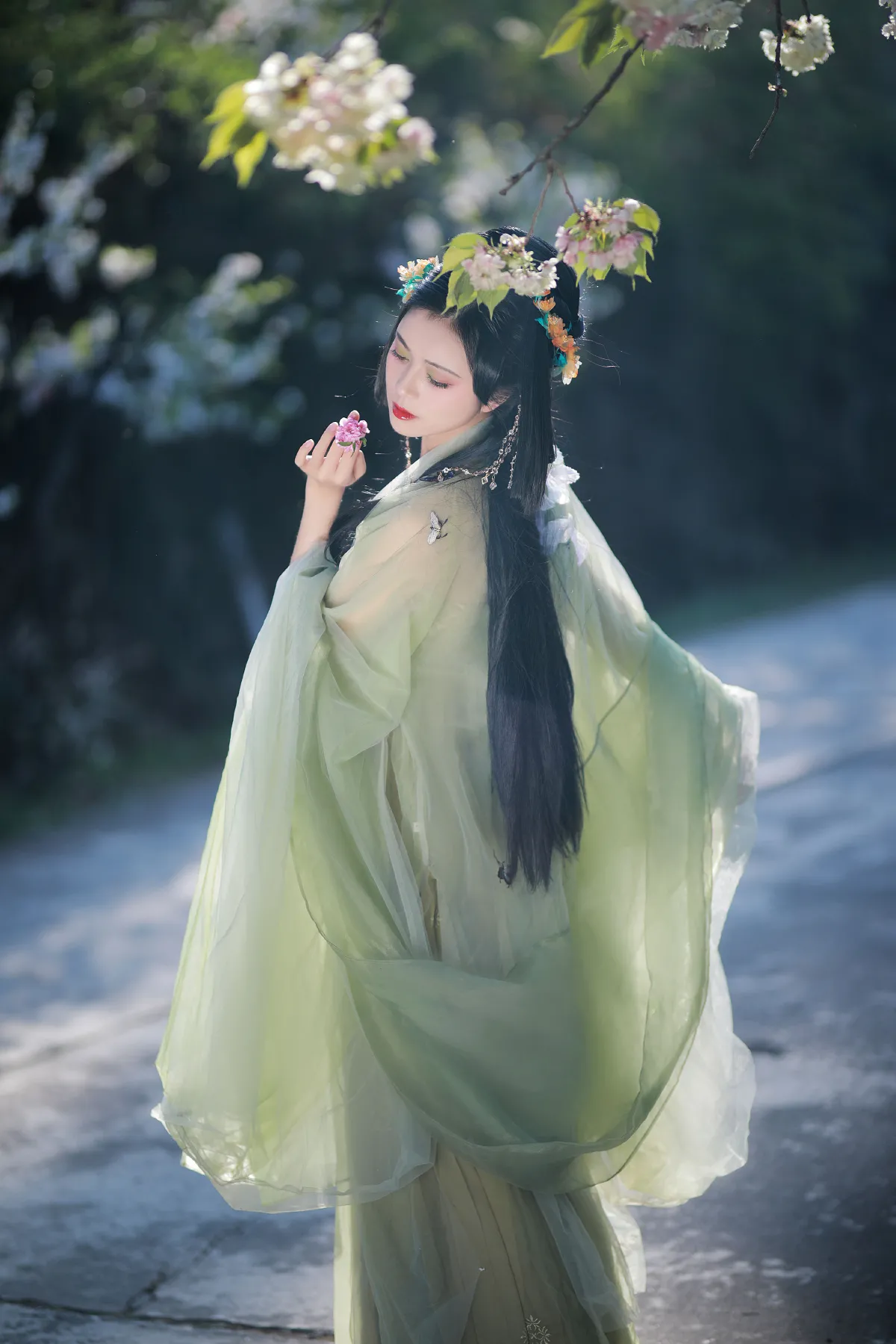 月是人间散客