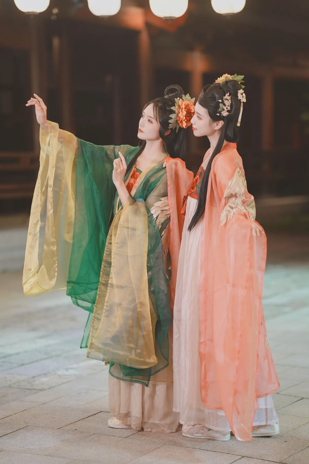 夜游灯会