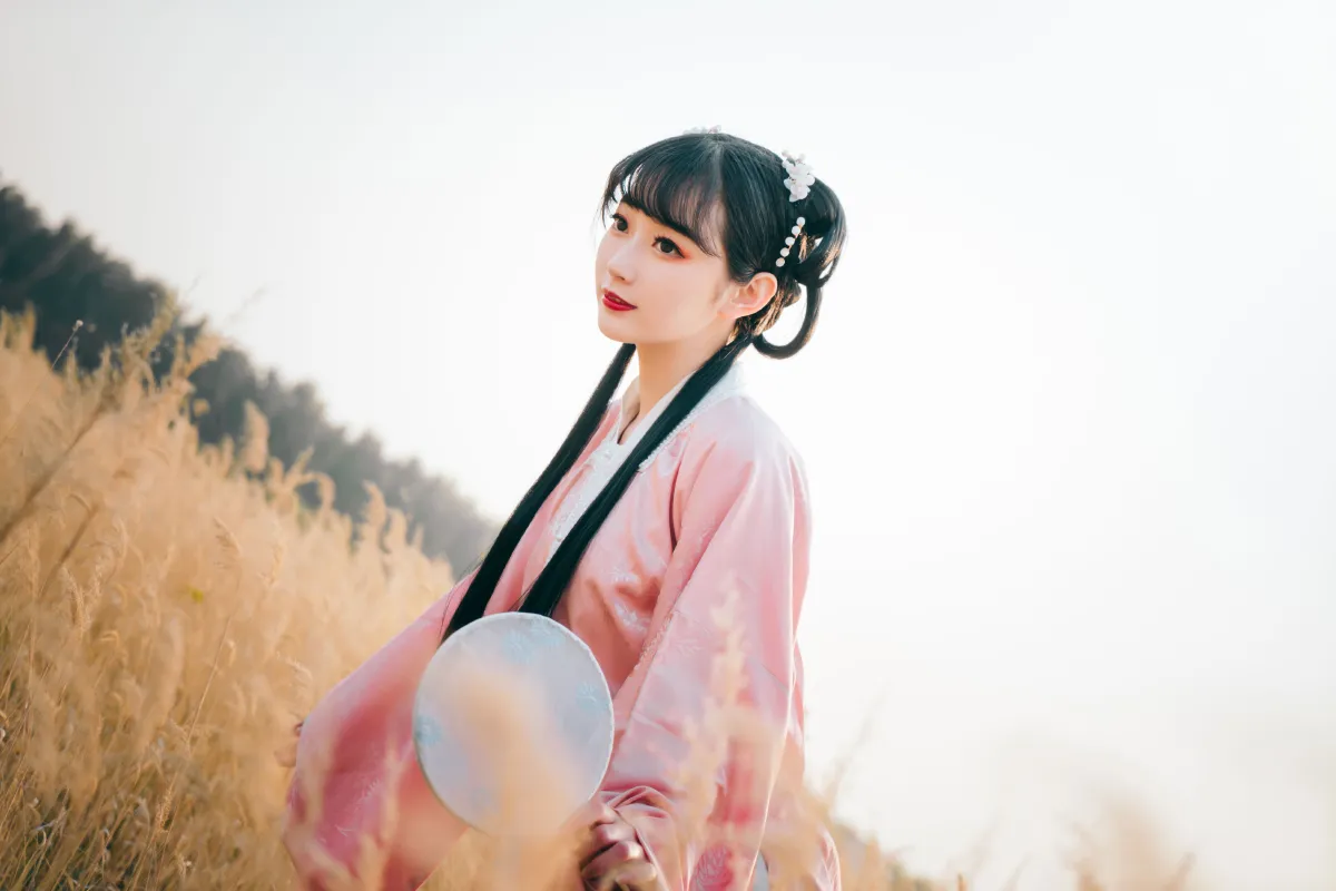 夕阳下的玩耍