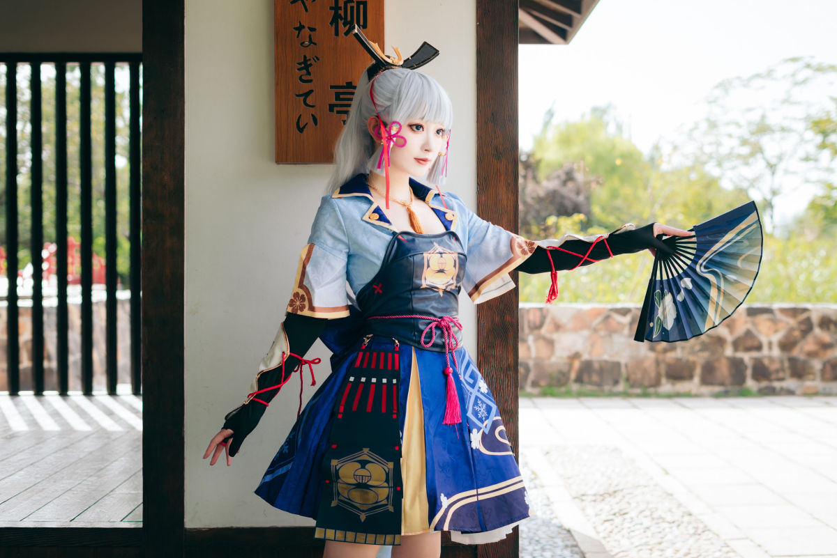 太特斯_桃墨公子x《神里绫华》美图作品图片2