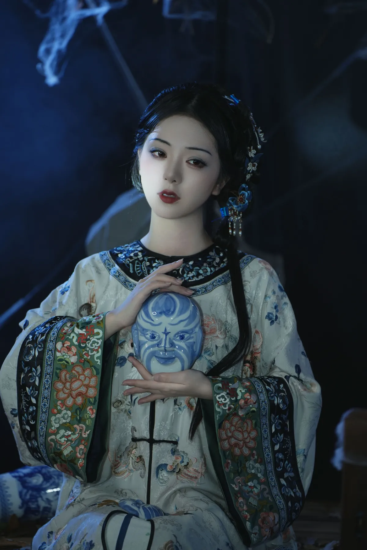 蒙尘的青花瓷4