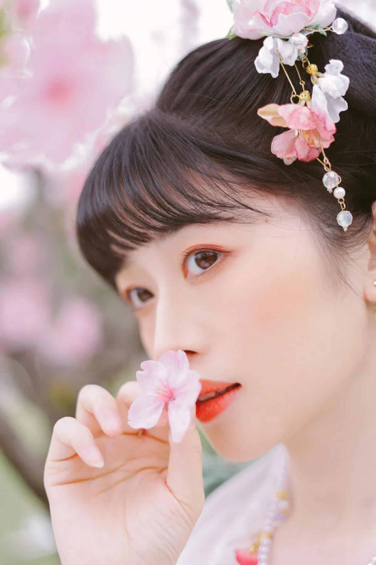 少女与樱花