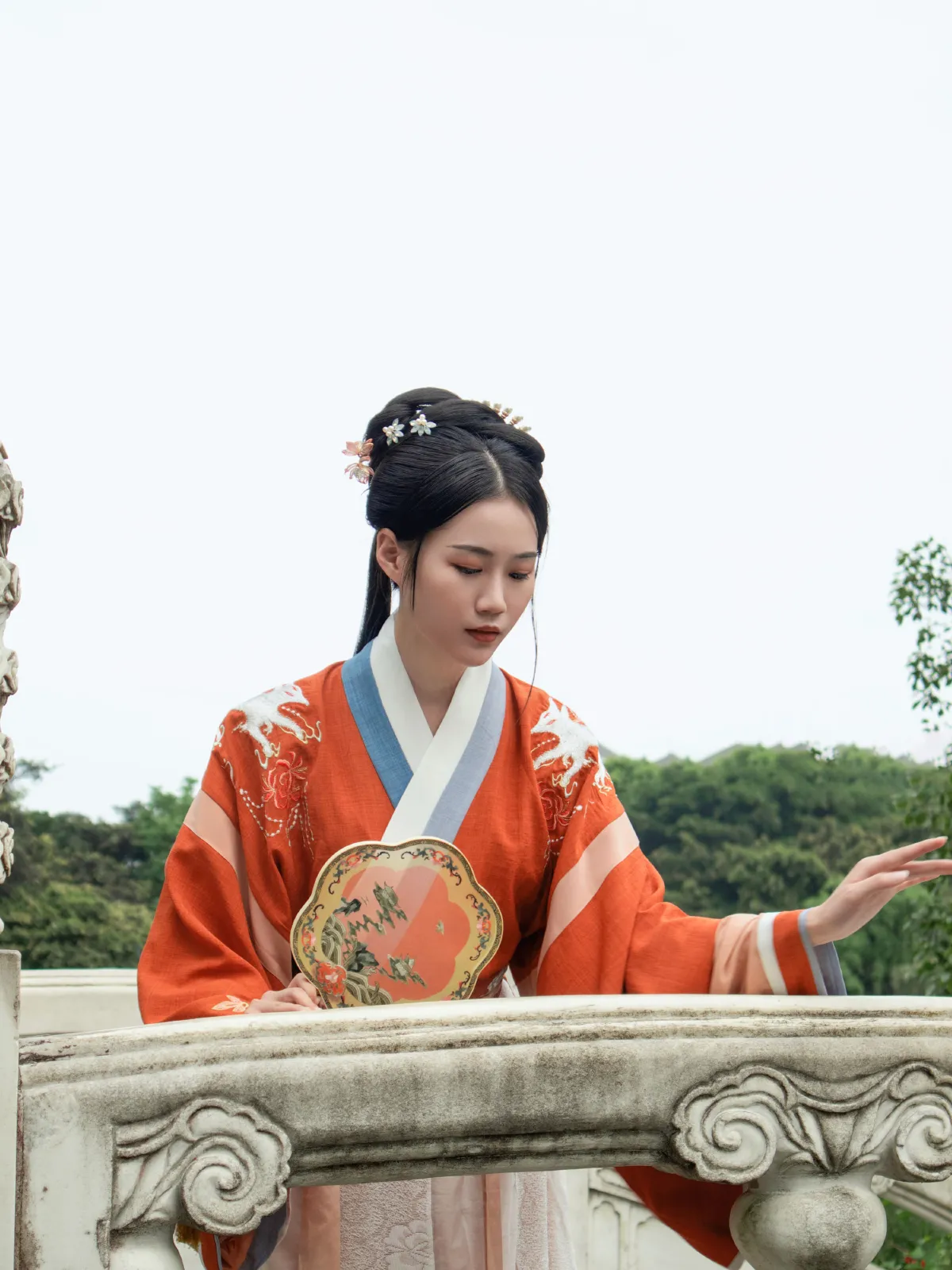 89个草莓_柒柒五今天早睡了么《斛春》美图作品图片1