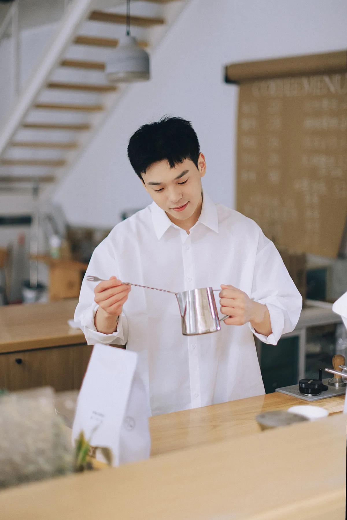 咖啡店少年1