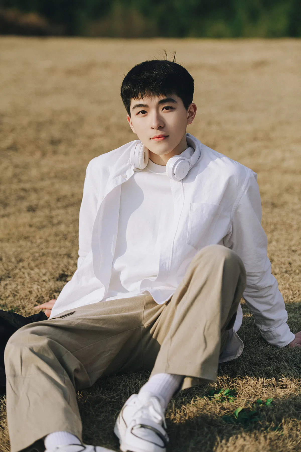 阳光下的白衣少年2