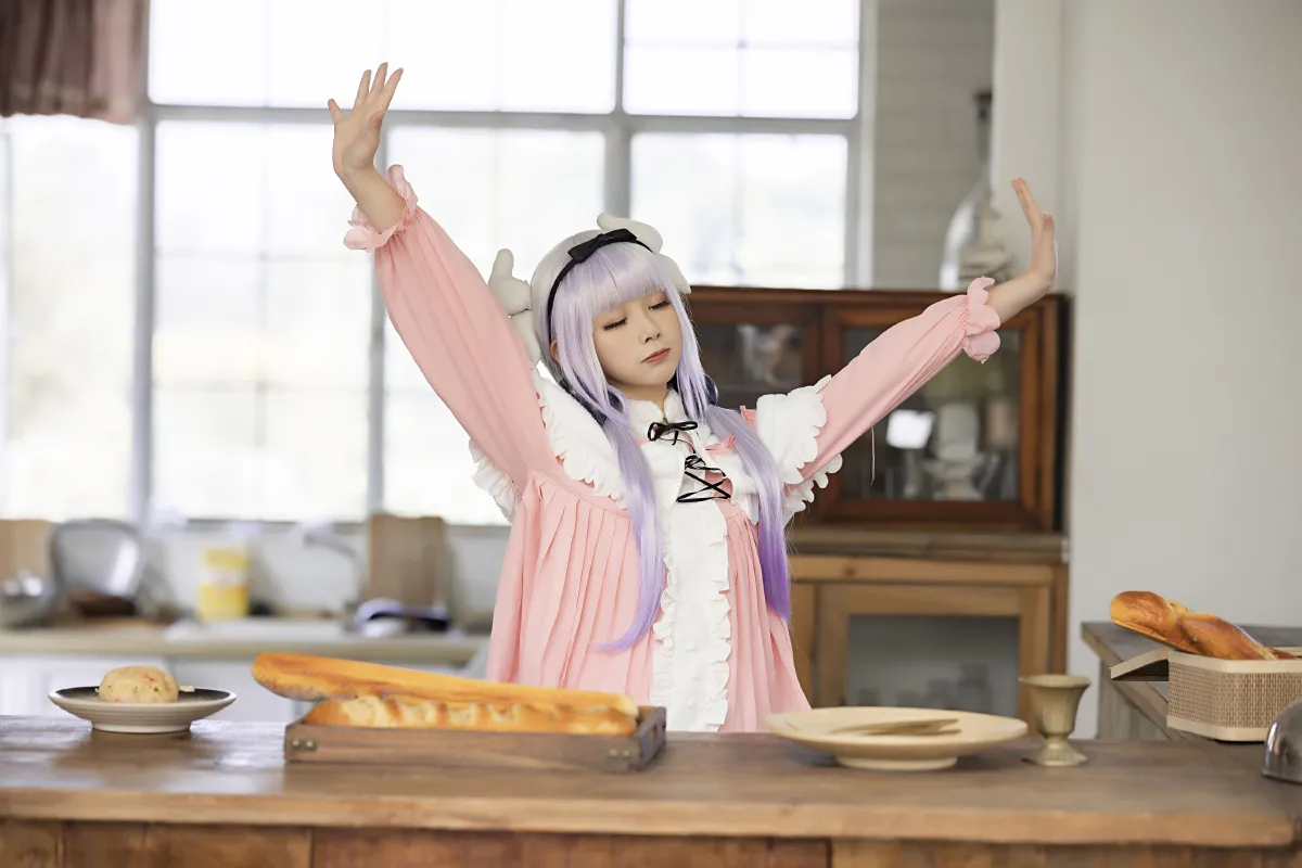 鸿月_夏天是马猴烧酒《小林家的龙女仆》美图作品图片2