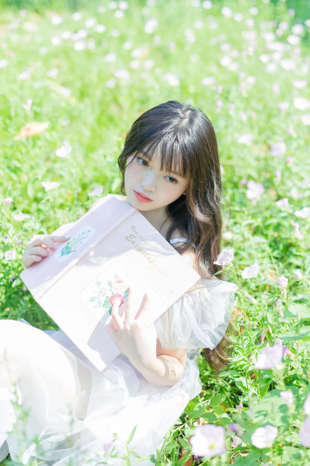 LLL_Lia__椰椰公主《花海漫游》美图作品图片4