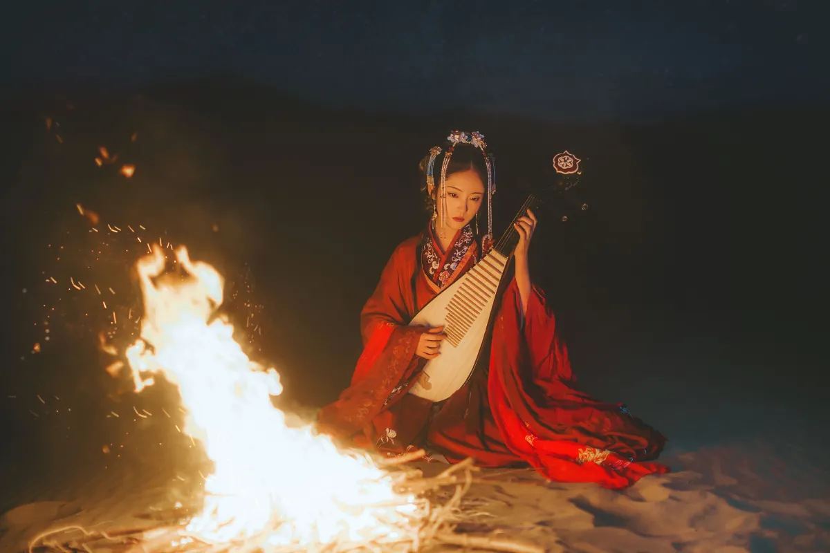 万锦其_小温暖想要个大太阳 《出塞曲》美图作品图片1