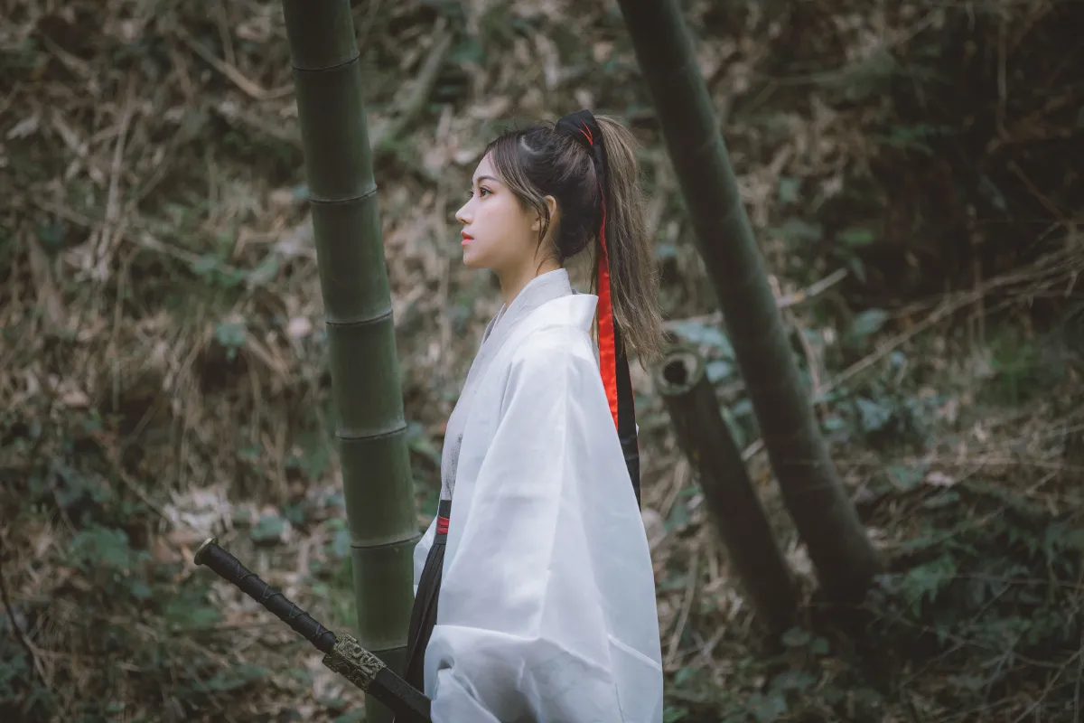 万锦其_黑大帅《九尾》美图作品图片2