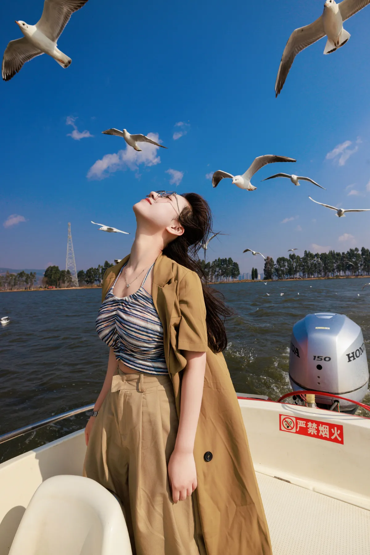 游艇