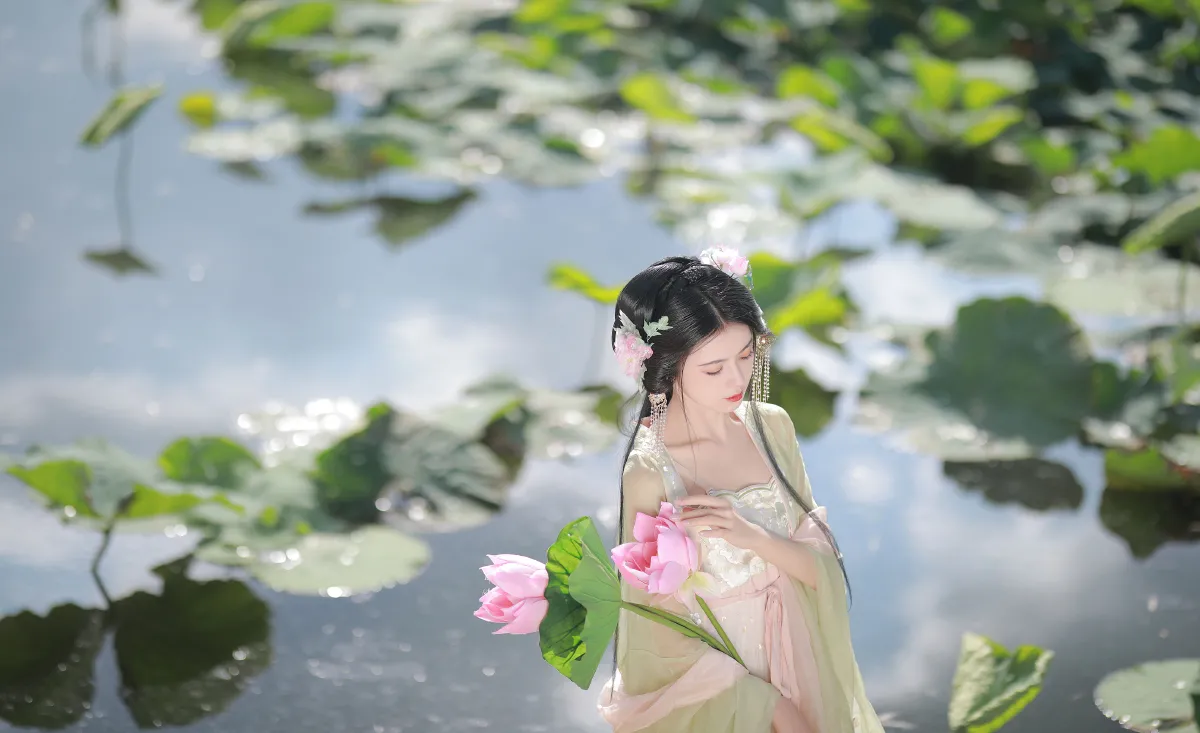 误入藕花深处3