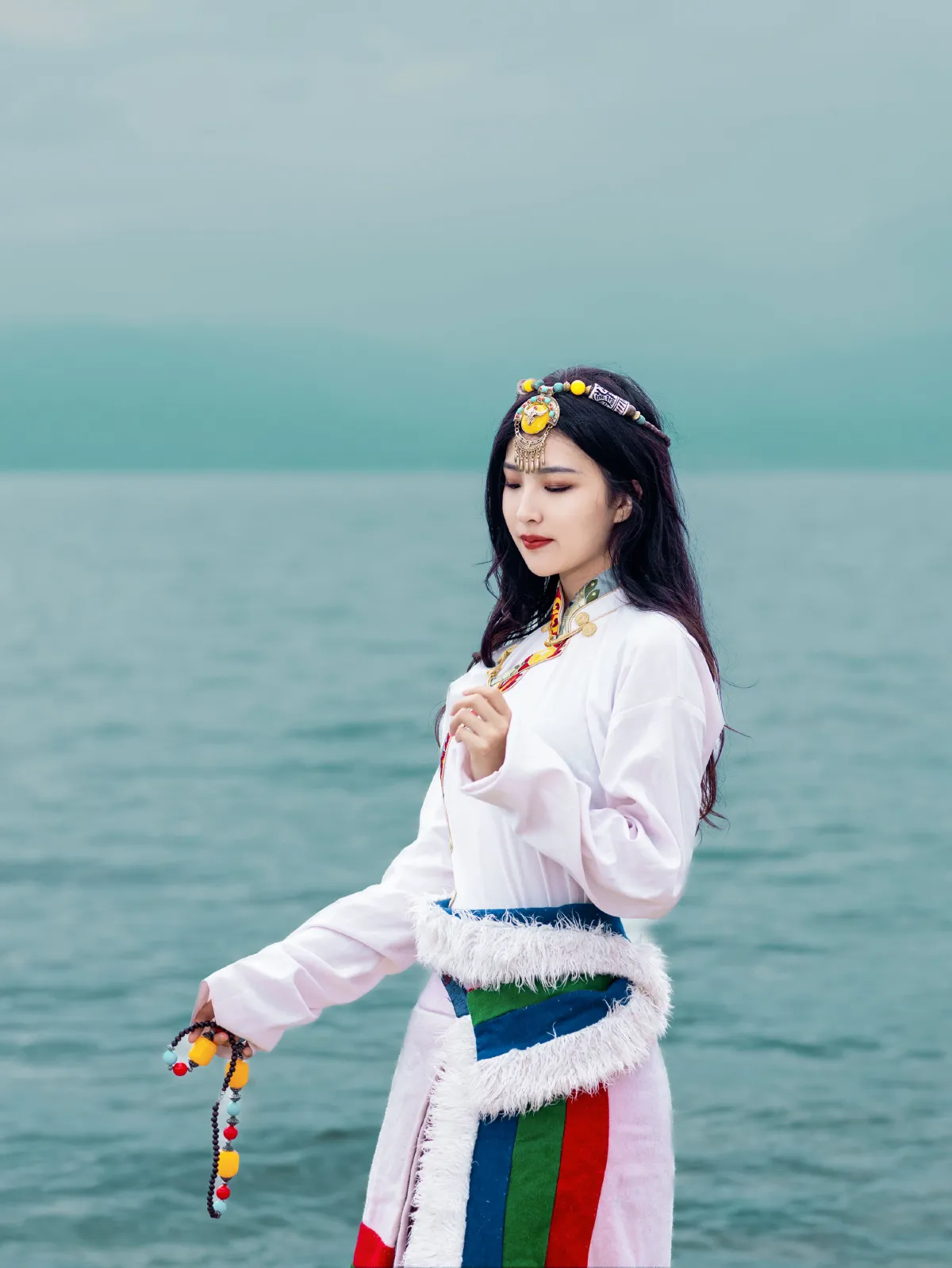 抚仙湖拍藏服
