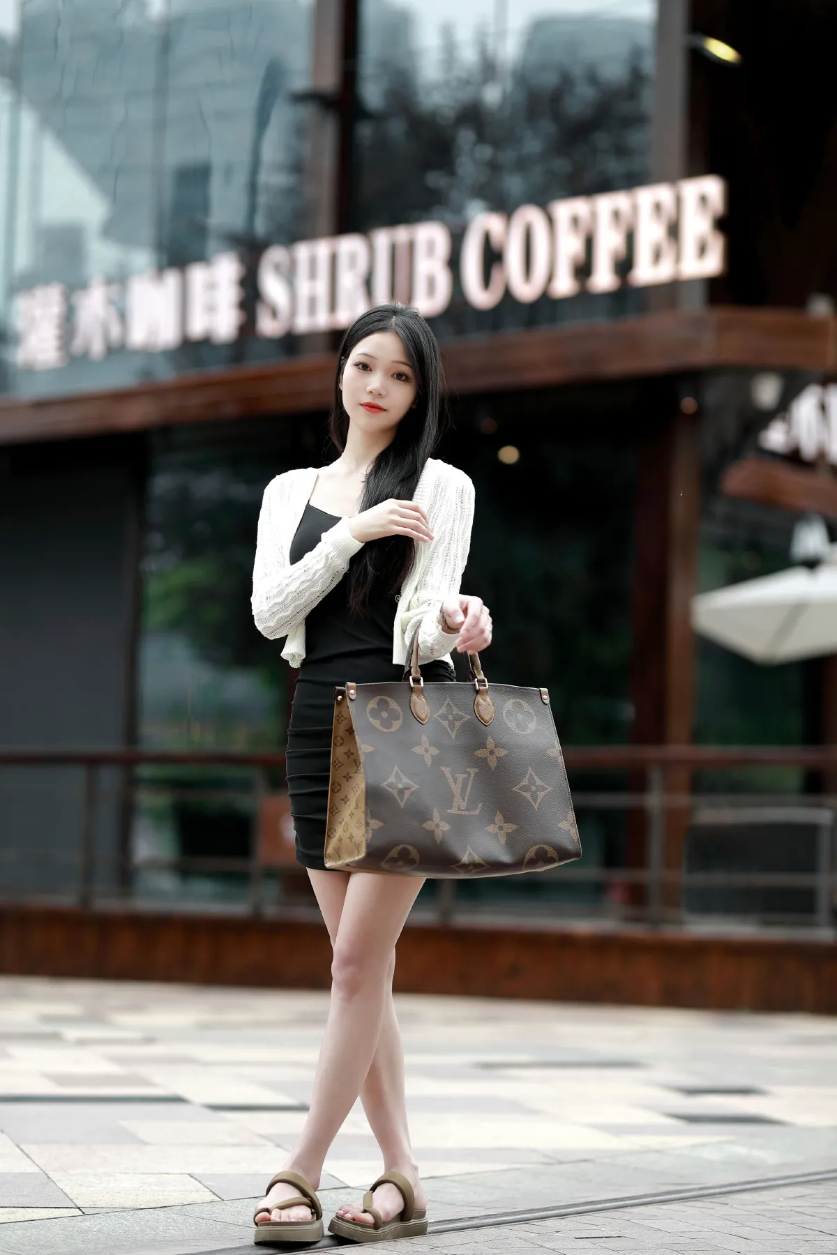 街拍高颜值网红美女