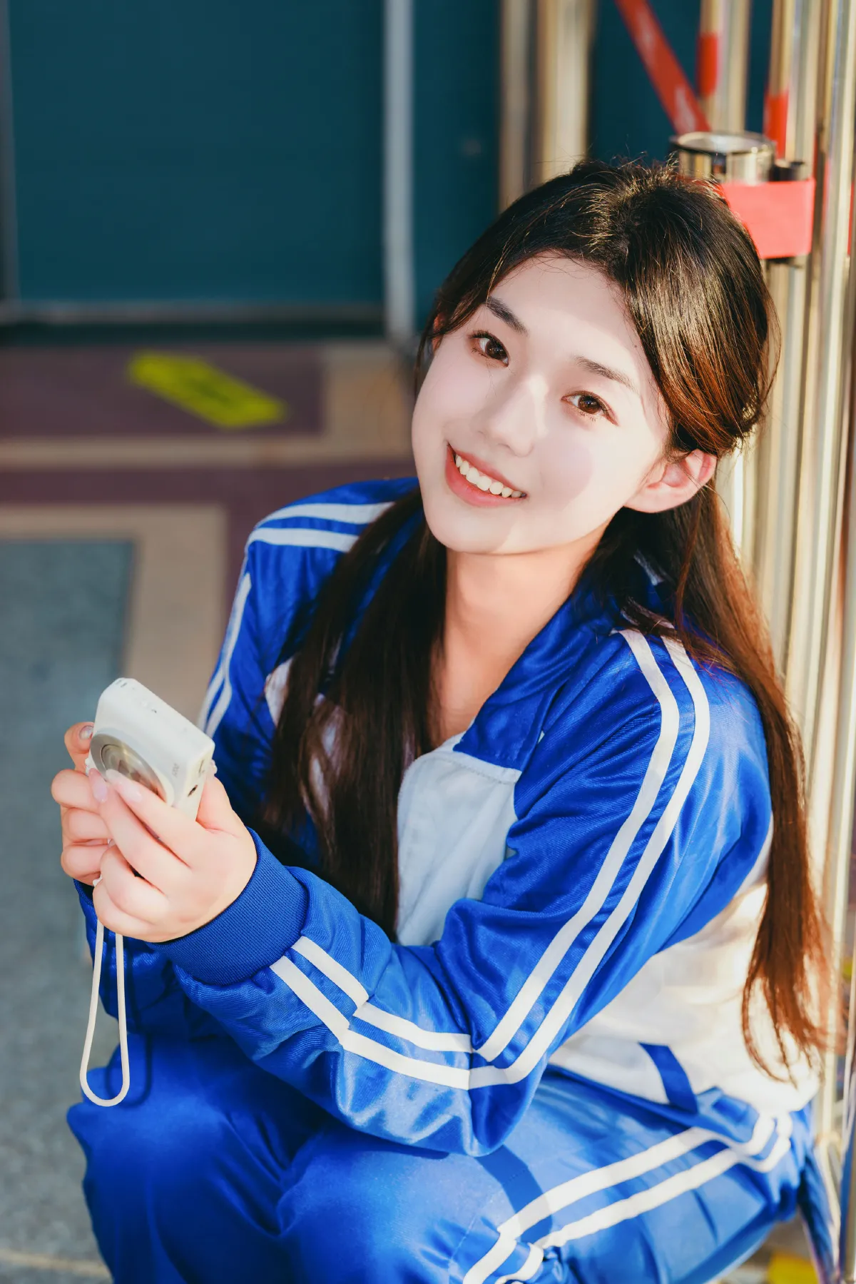 校服小裴