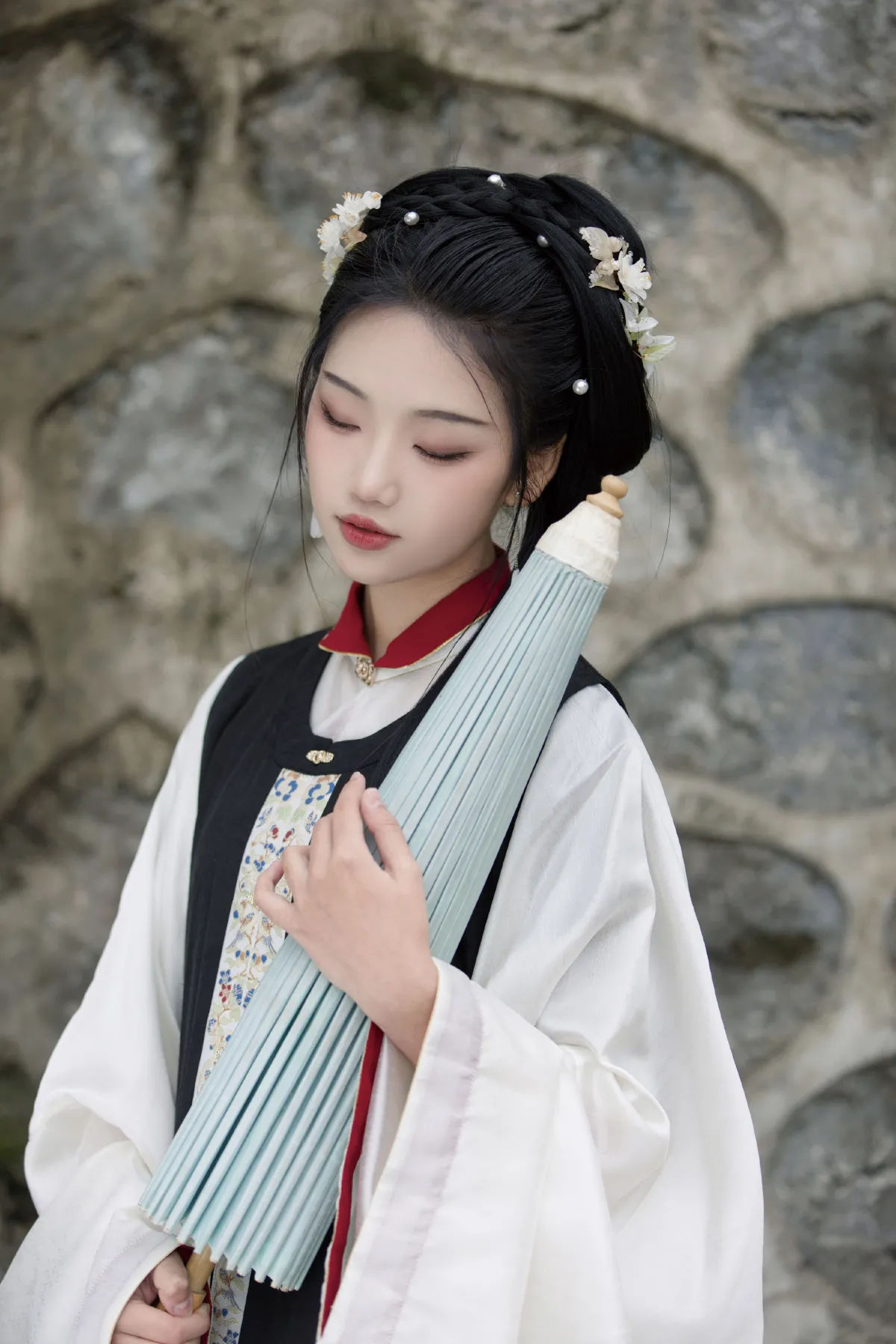 但余钟磬