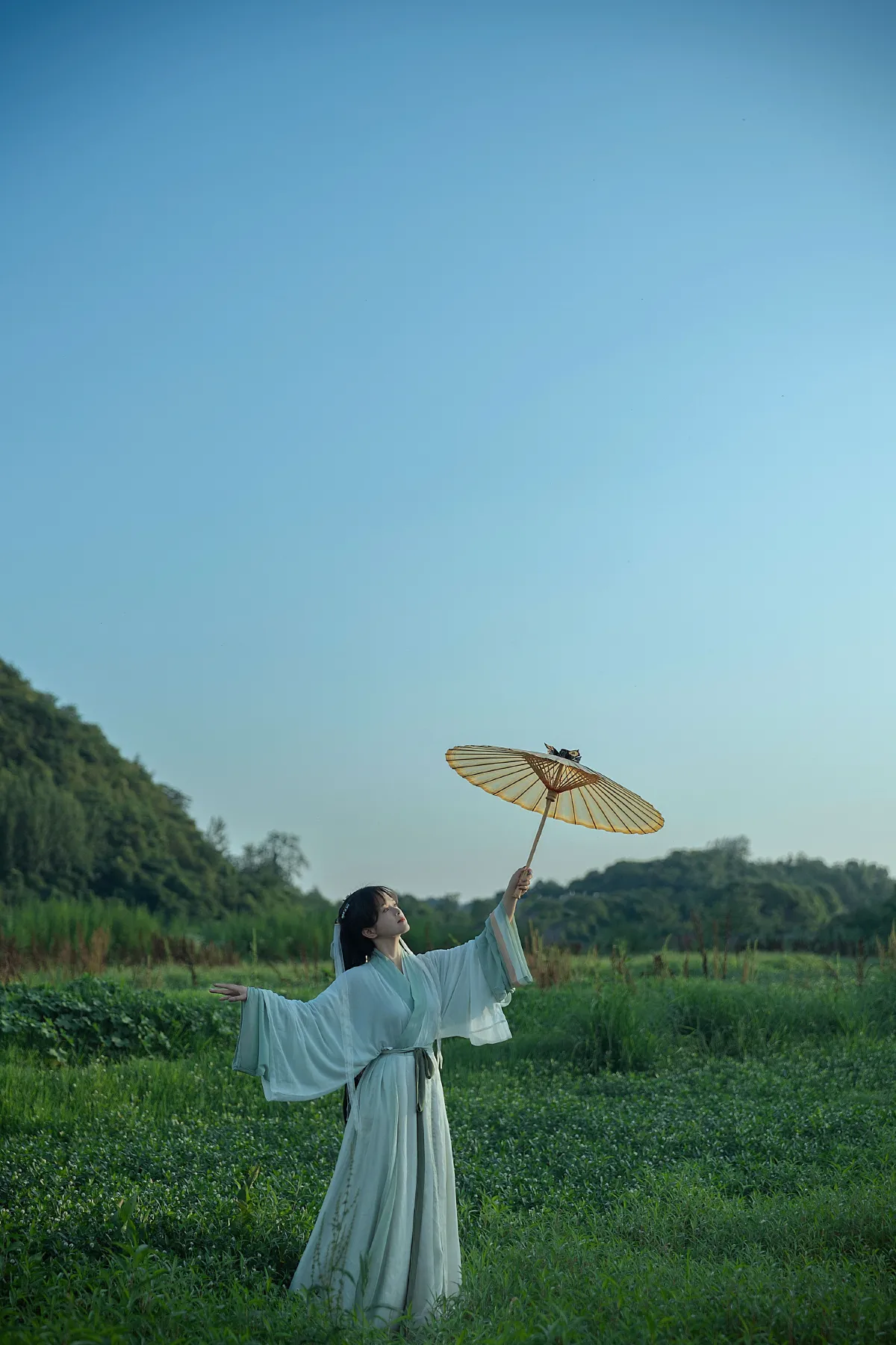 南乔儿_蔡小虎《山月不知心里事》美图作品图片3