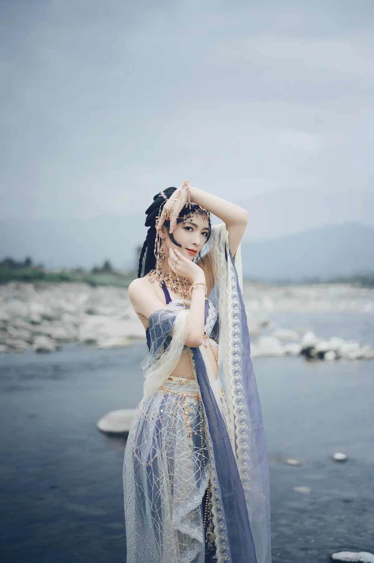 溪水遥
