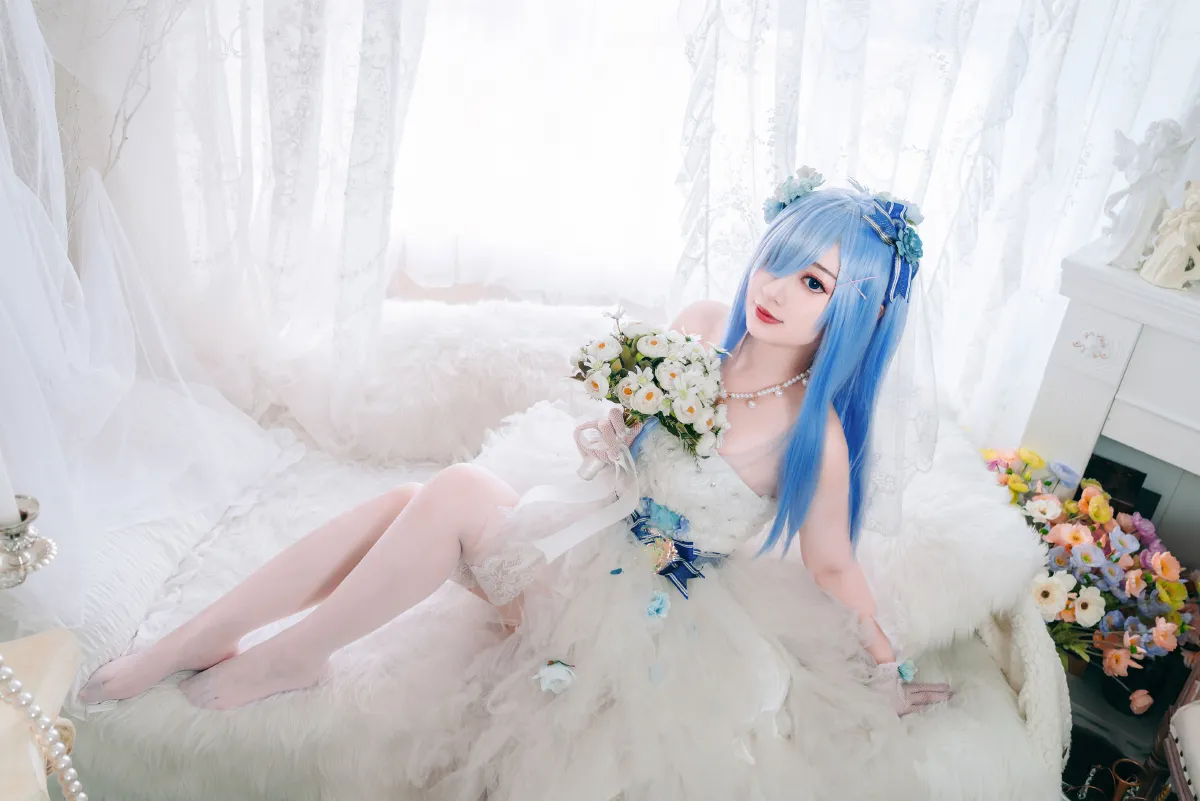 长发蕾姆花嫁