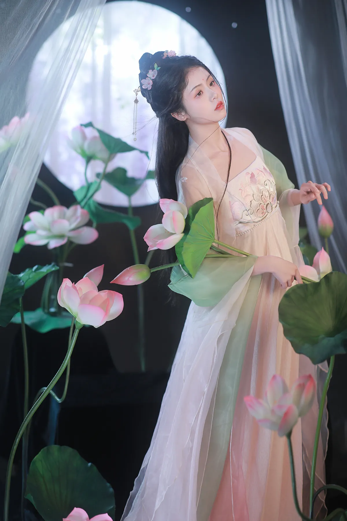 碧玉秋波莹